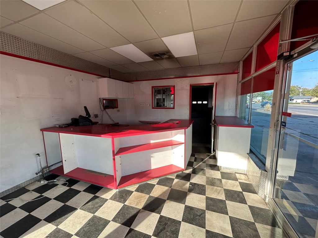 Photo of 196 3rd Avenue E, Kalispell, MT 59901 (MLS # 30057288)