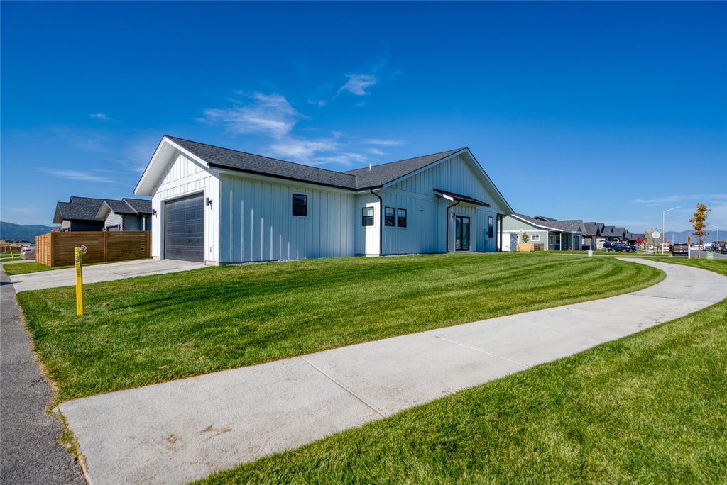 Photo of 710 August Way, Kalispell, MT 59901 (MLS # 30079448)