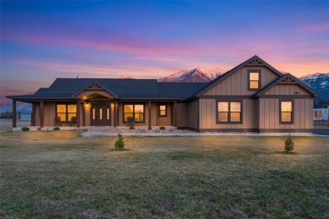 Tiny photo for 5 Towering Pine Court, Kalispell, MT 59901 (MLS # 30067468)