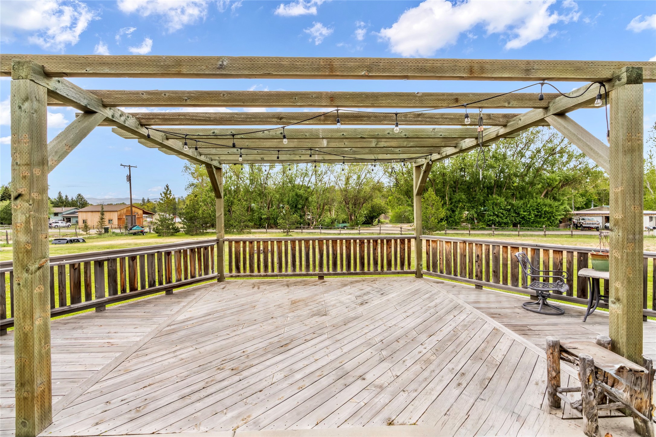 10 Canyon Breeze Court