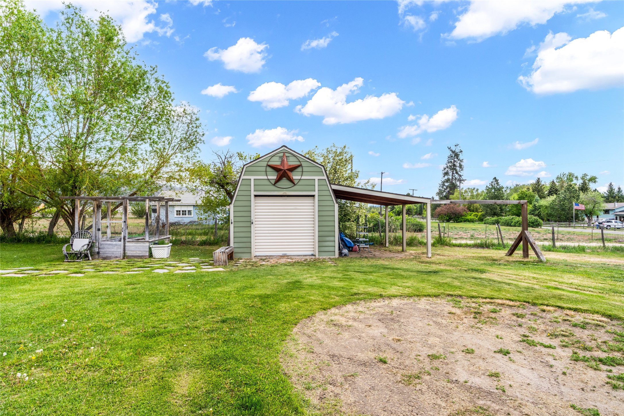 10 Canyon Breeze Court
