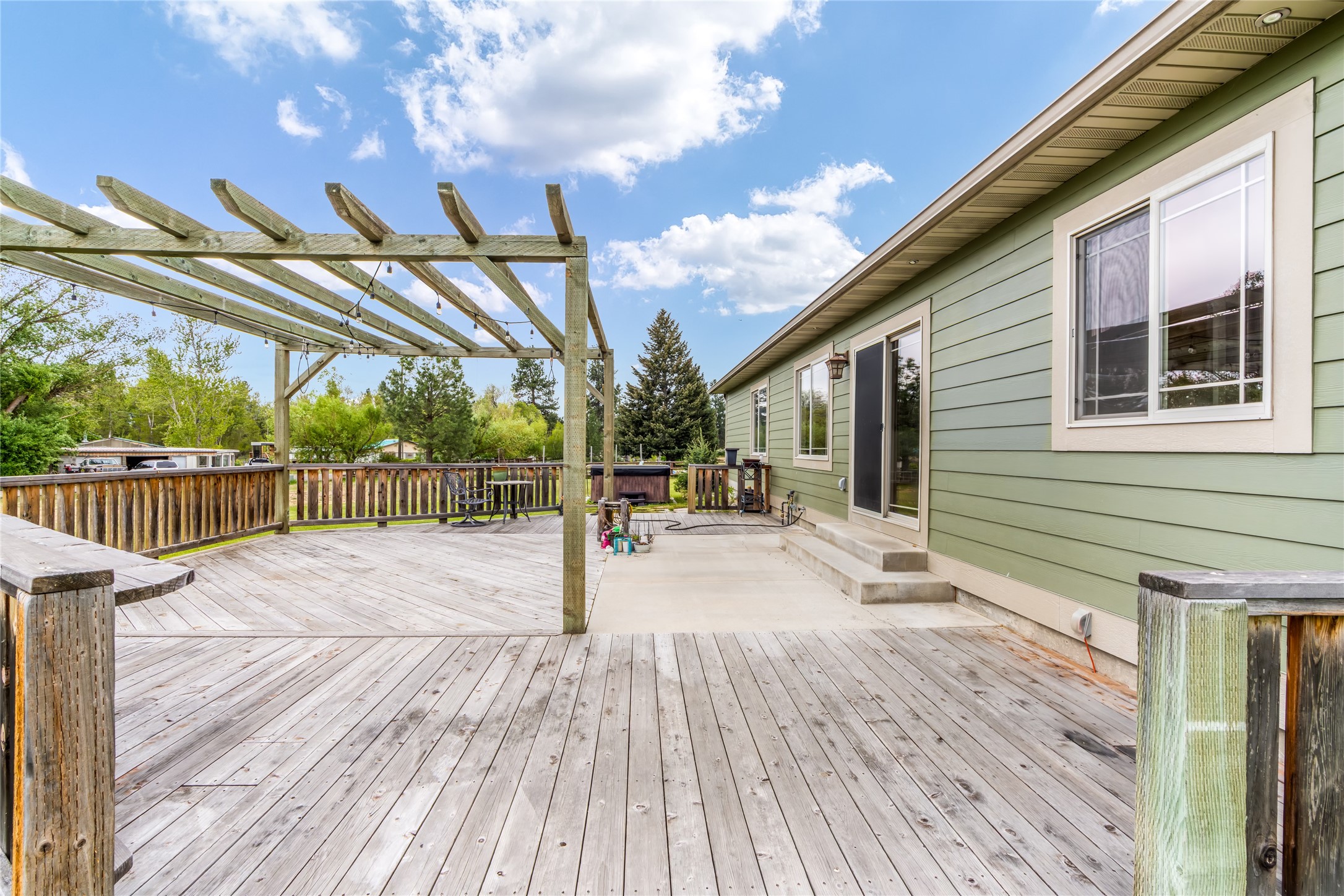 10 Canyon Breeze Court