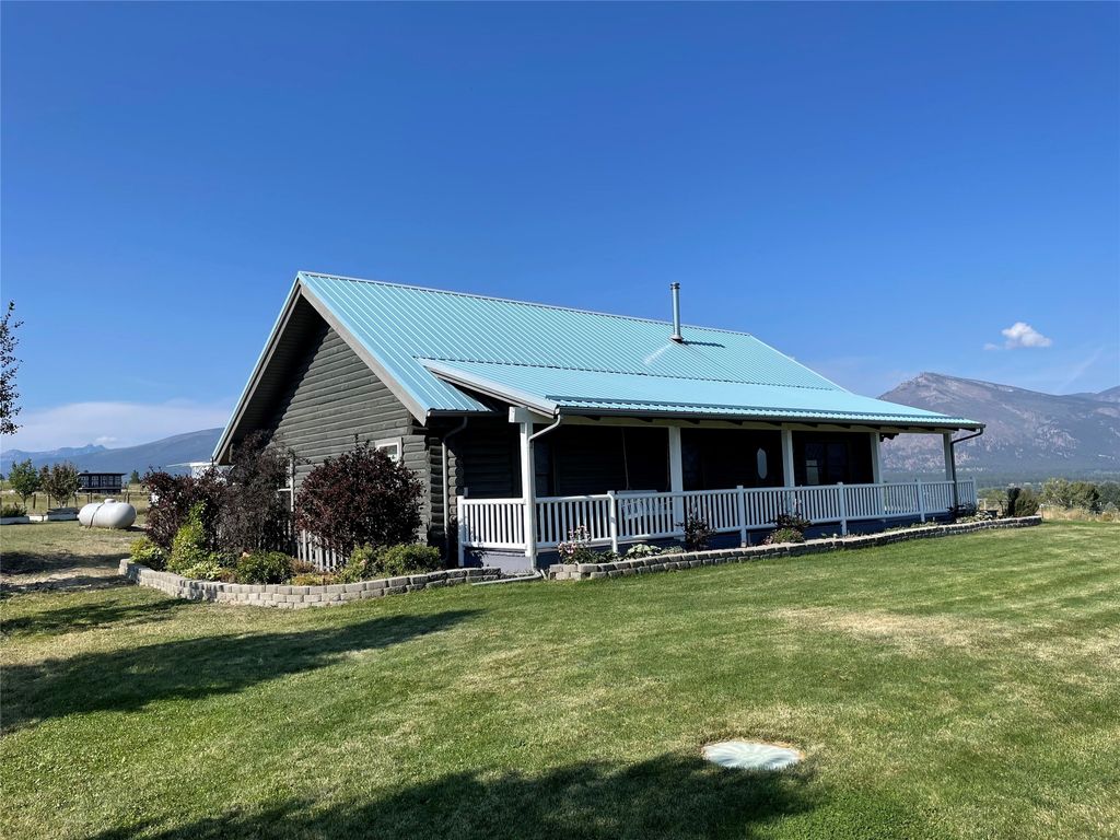 Photo of 839 Thomas Lane, Hamilton, MT 59840 (MLS # 30057169)
