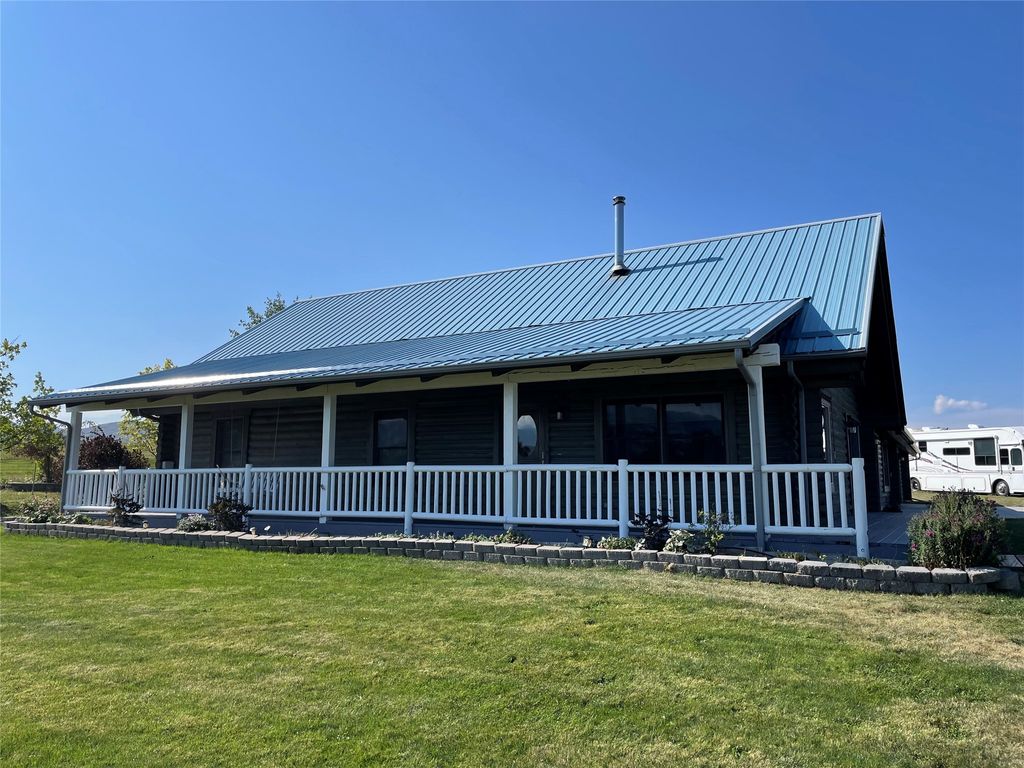 Photo of 839 Thomas Lane, Hamilton, MT 59840 (MLS # 30057169)