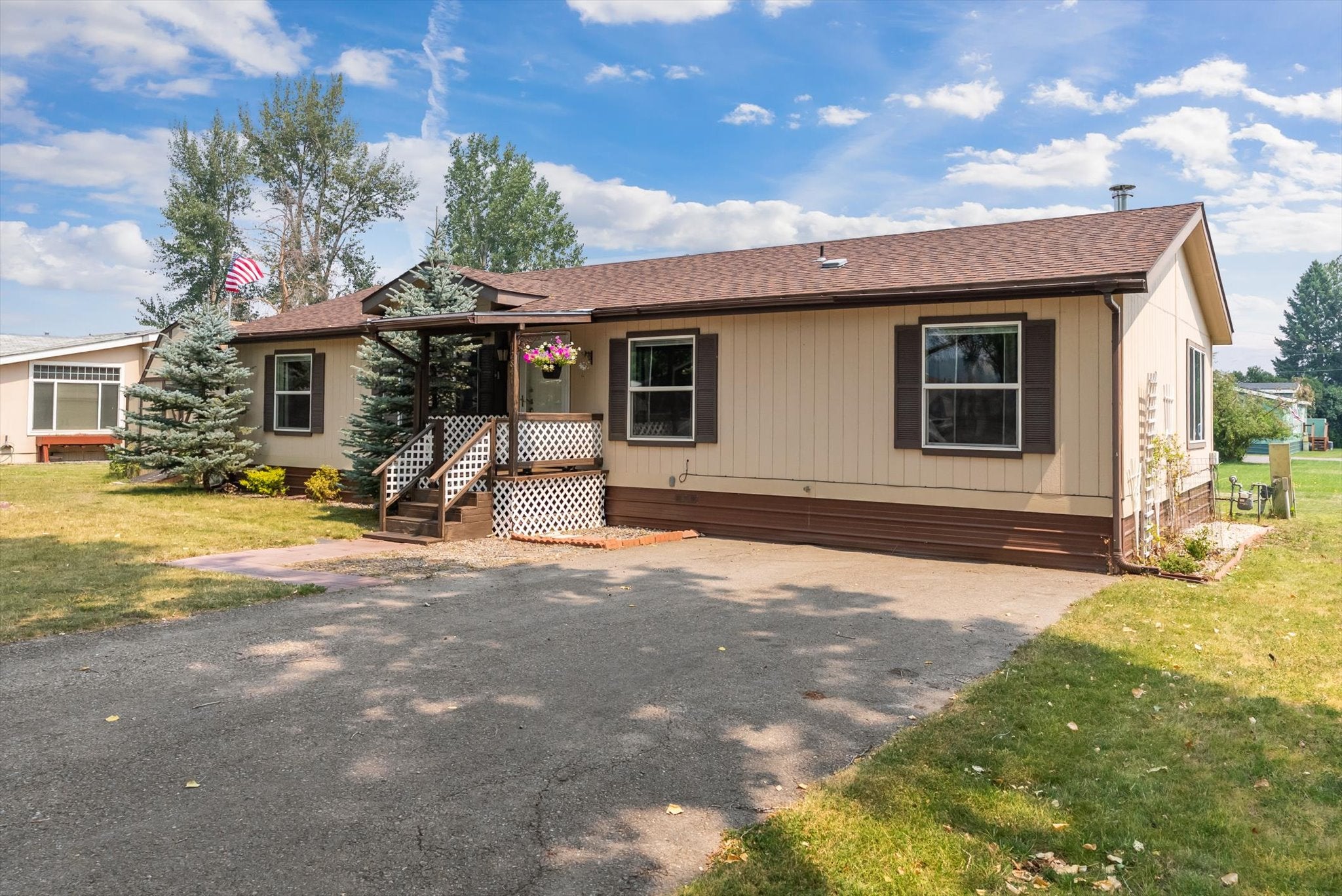 12841 Agate Drive