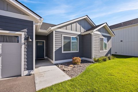 Tiny photo for 223 Cottage Drive, Kalispell, MT 59901 (MLS # 30067212)