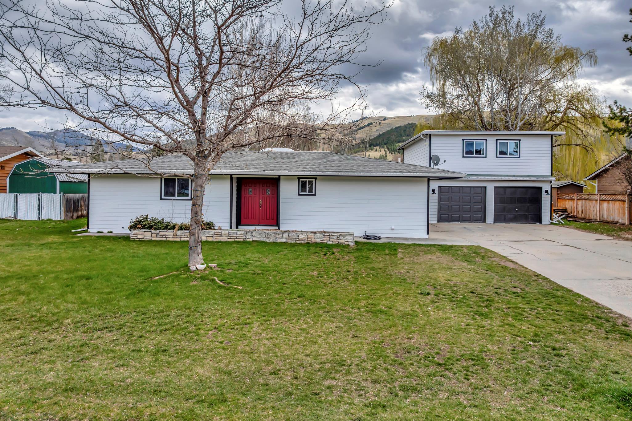 1000 Lakeside Drive