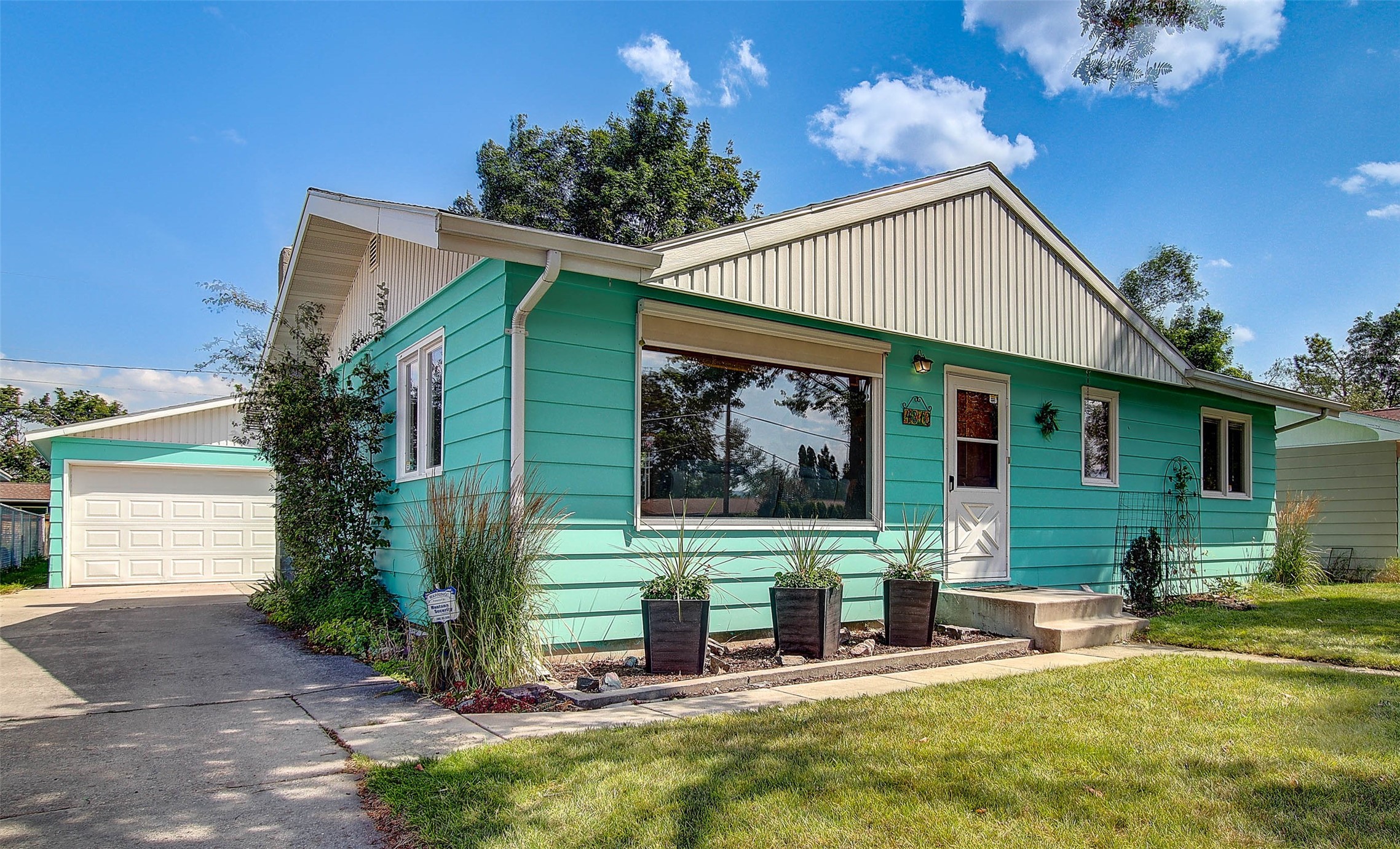 Missoula, Montana 59803, United States, 2 Bedrooms Bedrooms, ,2 BathroomsBathrooms,Residential,Pending,46823