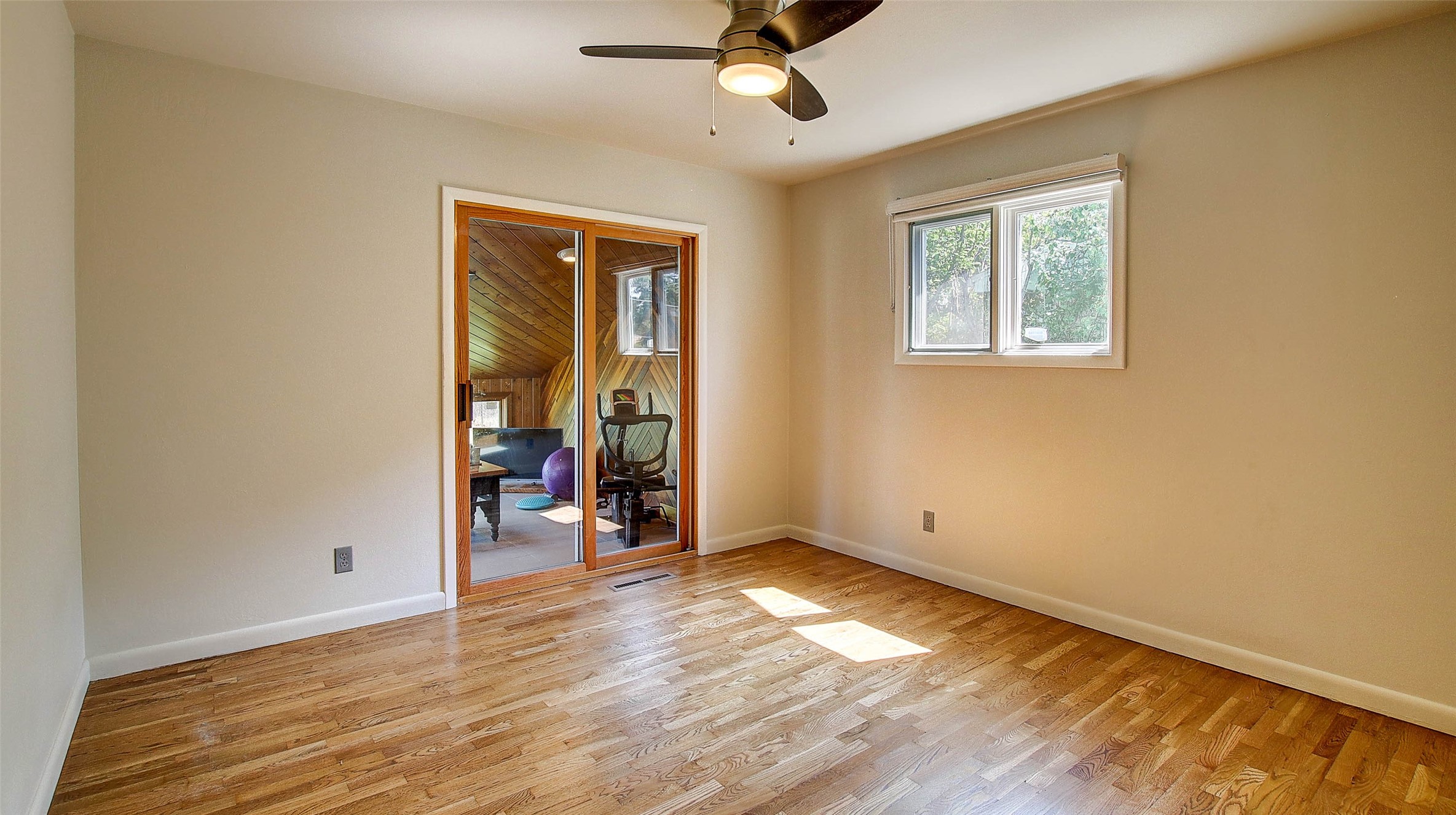 Missoula, Montana 59803, United States, 2 Bedrooms Bedrooms, ,2 BathroomsBathrooms,Residential,Pending,46823