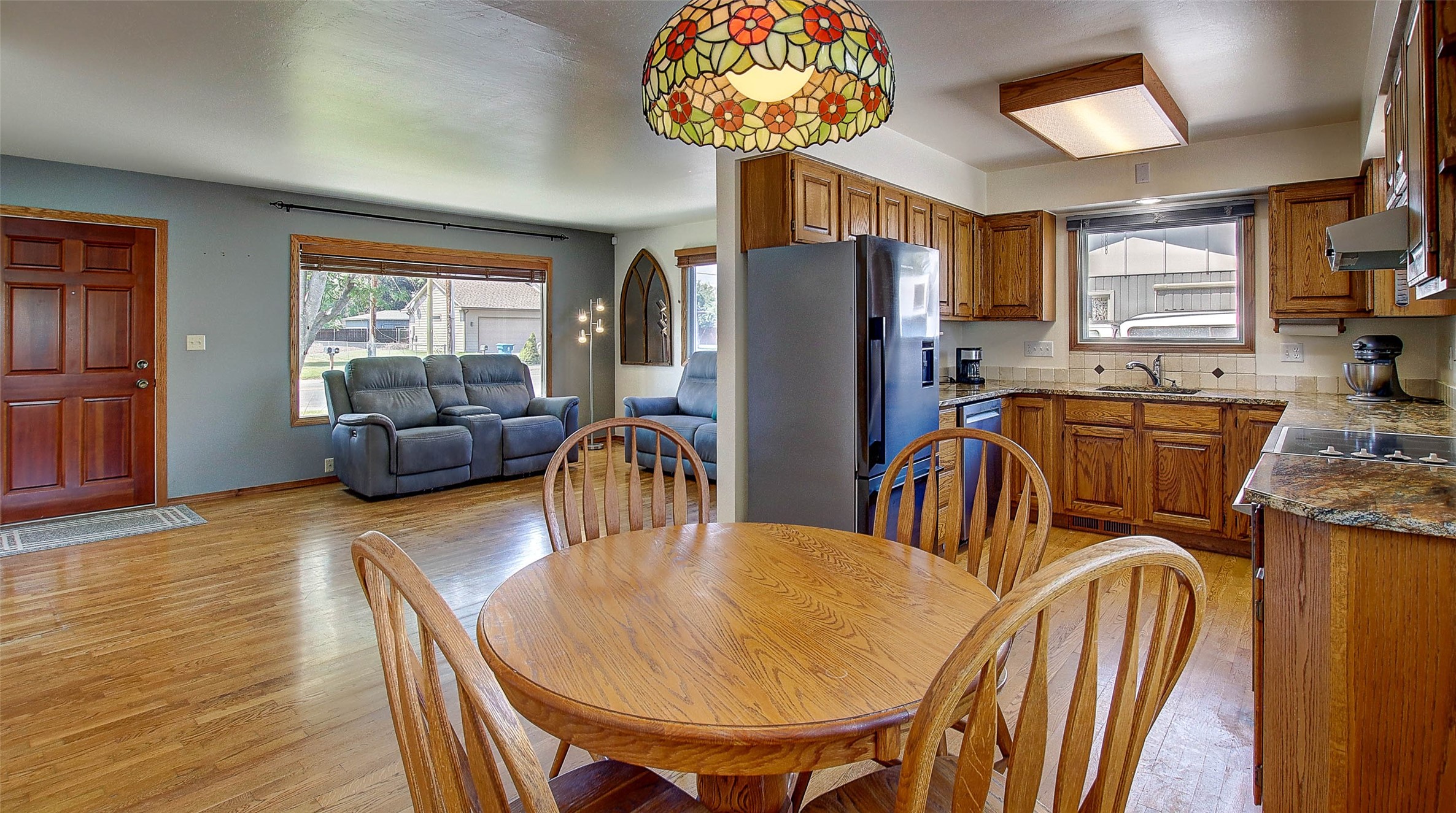 Missoula, Montana 59803, United States, 2 Bedrooms Bedrooms, ,2 BathroomsBathrooms,Residential,Pending,46823