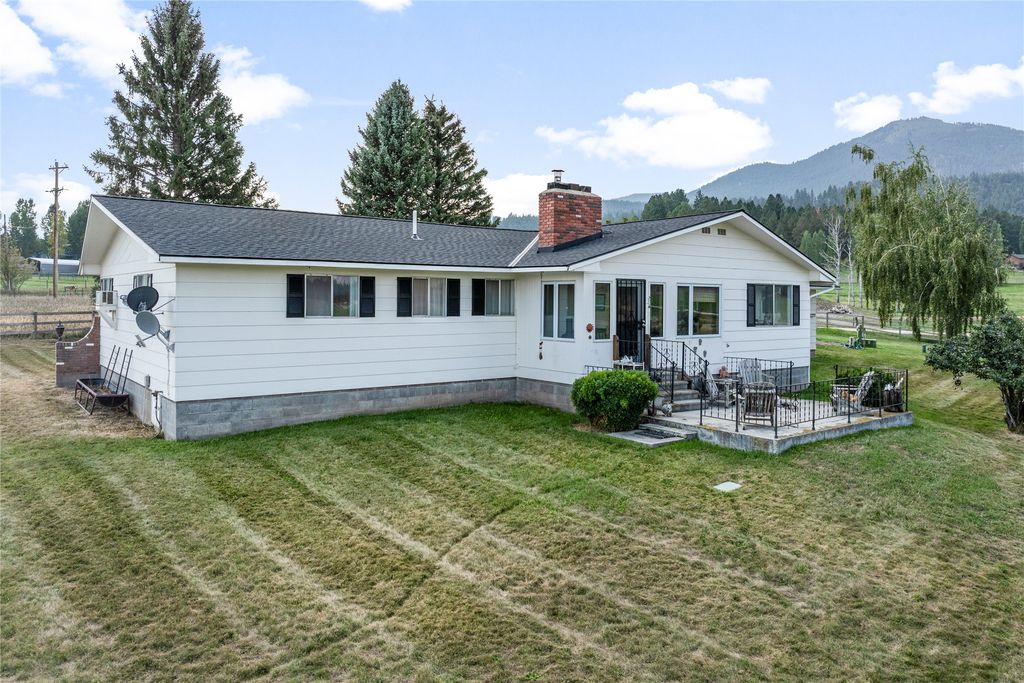 Photo of 803 Indian Prairie Loop, Victor, MT 59875 (MLS # 30056901)