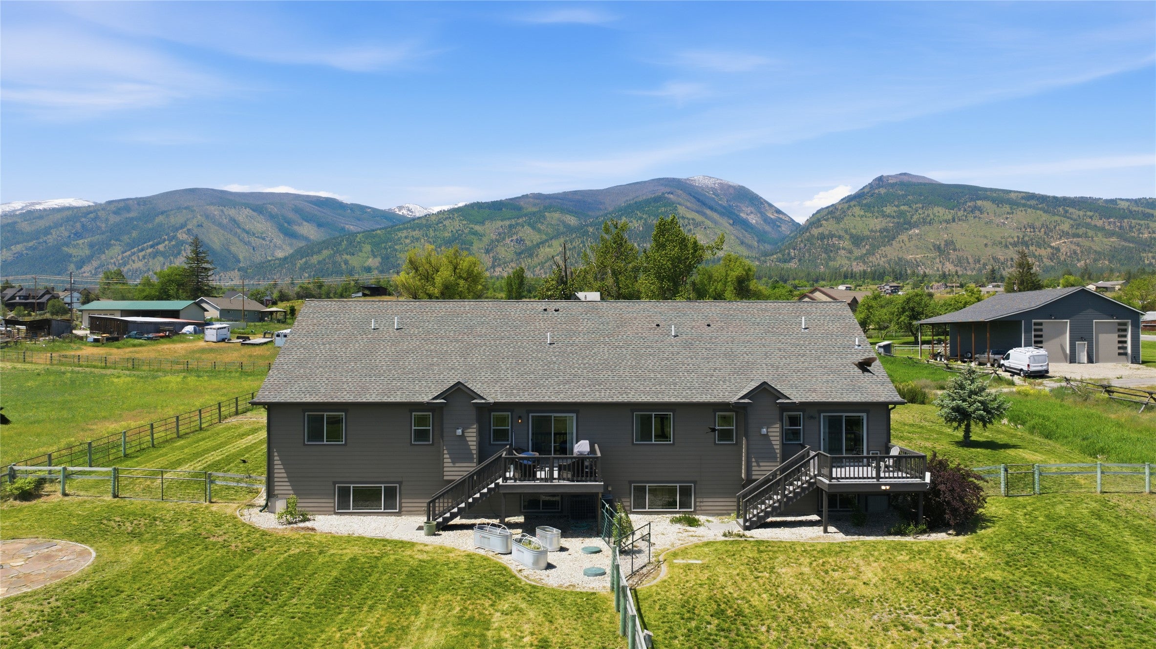 5872 & 5874 Canyon Vista Drive