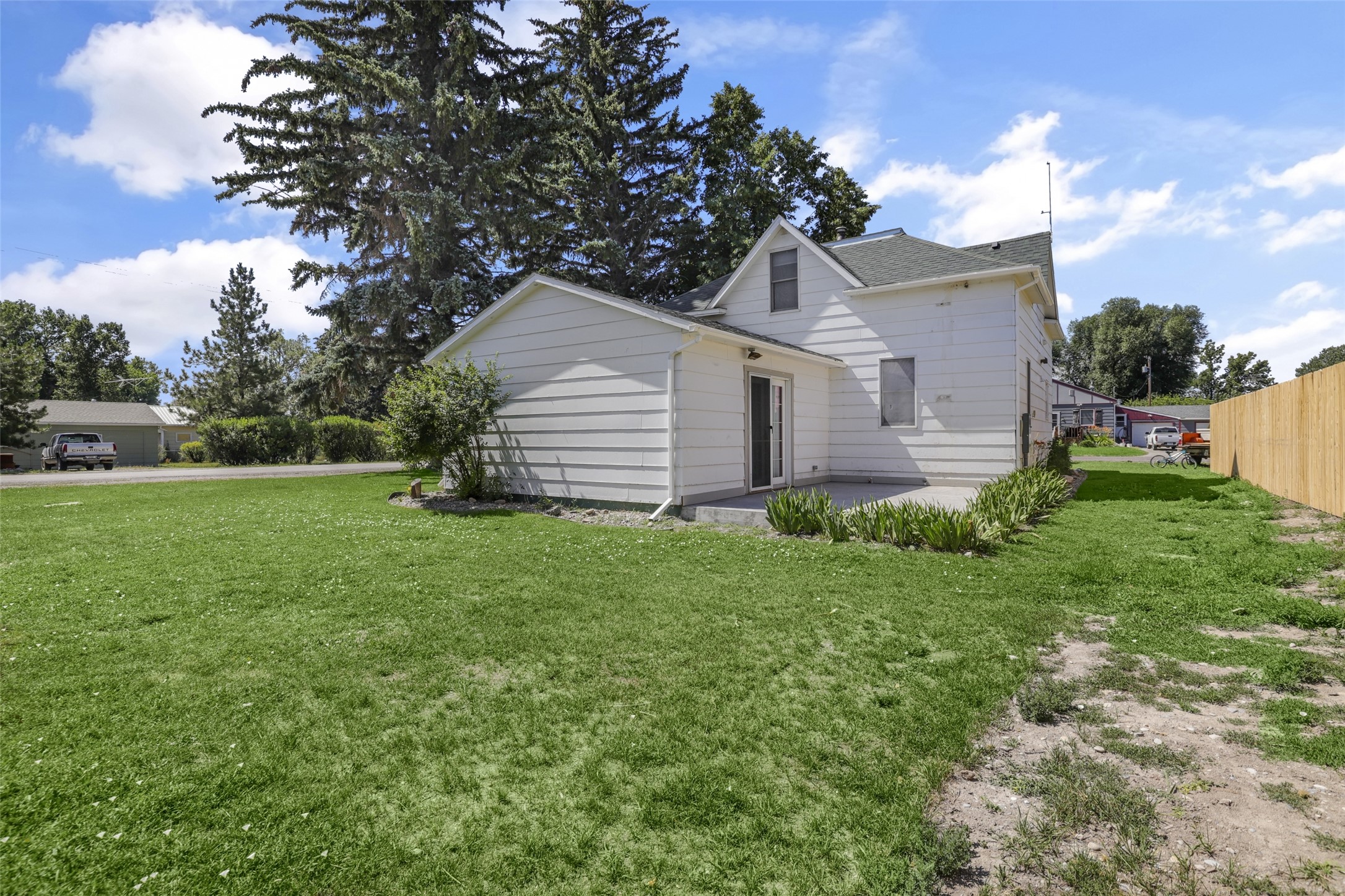 319 2nd Street SW