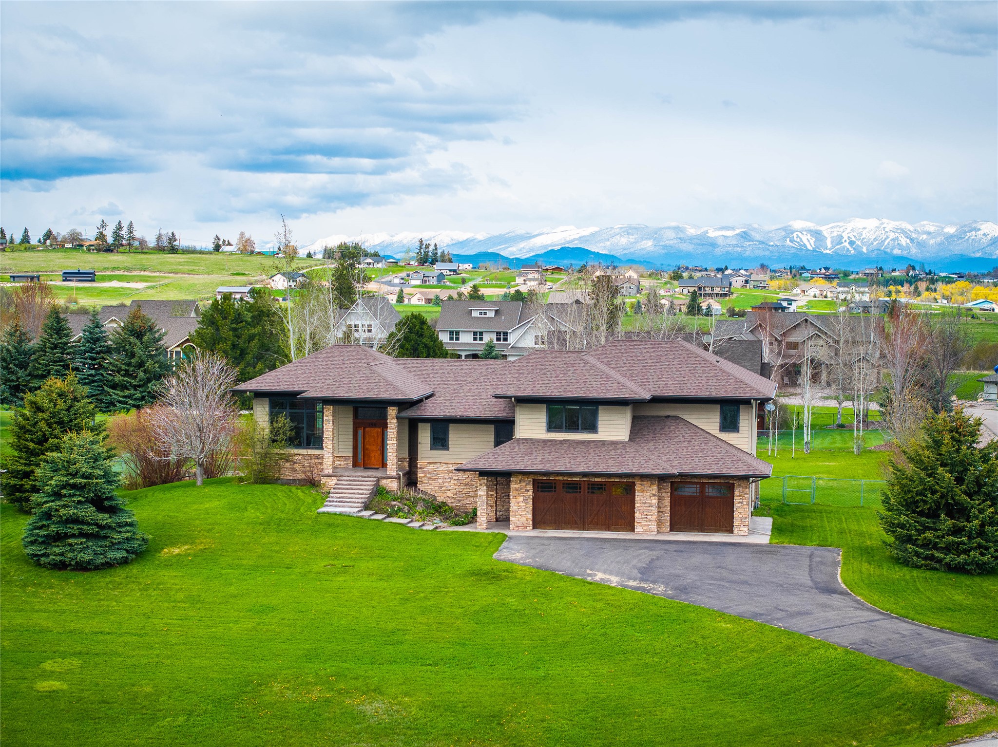 158 Stoneridge Drive