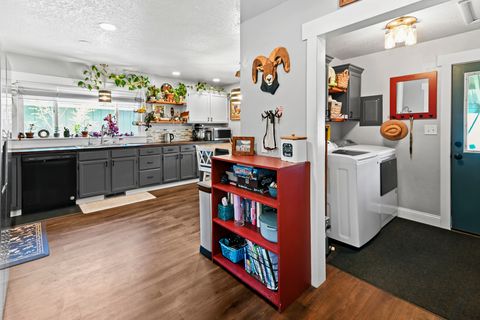 Tiny photo for 411 5th Avenue W, Kalispell, MT 59901 (MLS # 30071284)