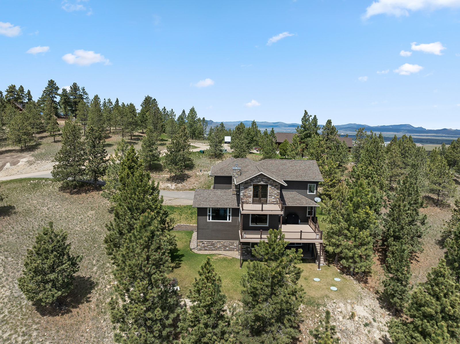 30 Meadowgrass Road