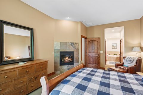 Tiny photo for 3813 Tamarack Avenue #B, Whitefish, MT 59937 (MLS # 30068122)
