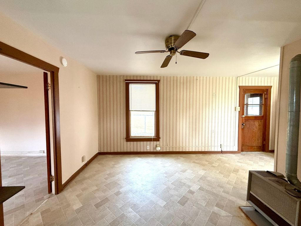 Photo of 1034 Milwaukee Avenue, Deer Lodge, MT 59722 (MLS # 30064096)