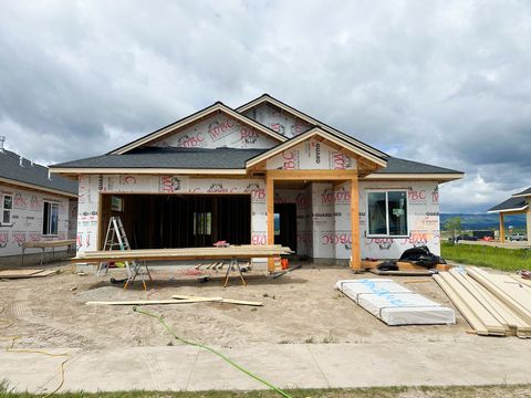Photo of 820 Rivet Way, Kalispell, MT 59901 (MLS # 30070978)
