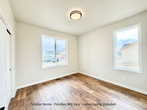 Tiny photo for 820 Rivet Way, Kalispell, MT 59901 (MLS # 30070978)