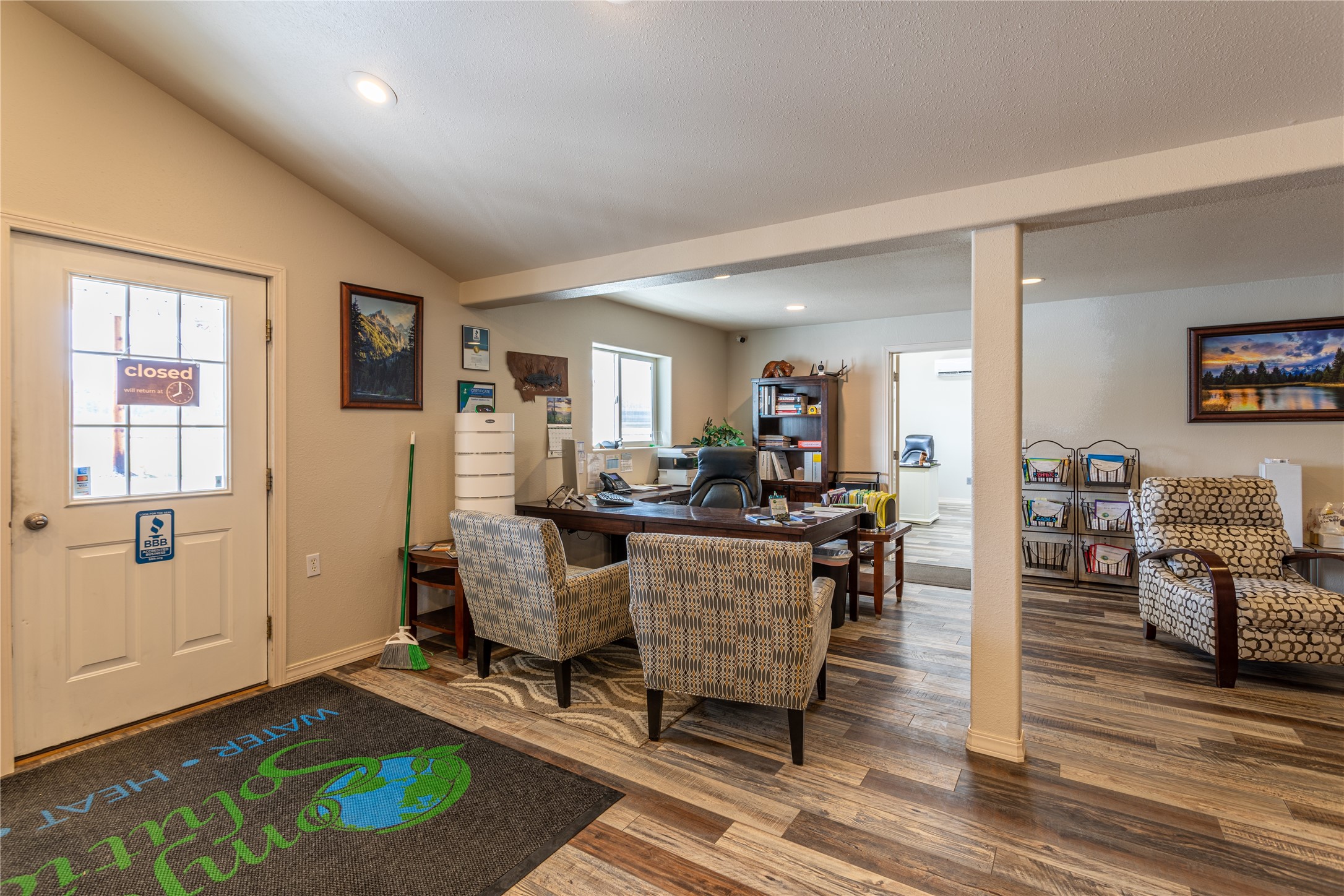 Victor, Montana 59875, United States, ,Commercial,Active,59687