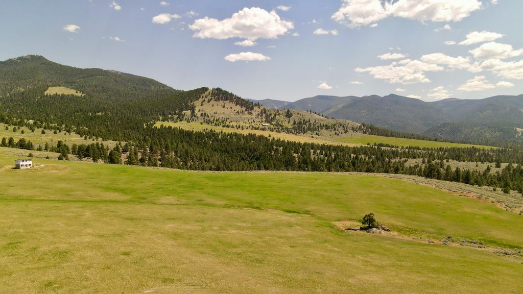 Photo of Tract 271 Sapphire Ranch Trail, Corvallis, MT 59828 (MLS # 30068165)