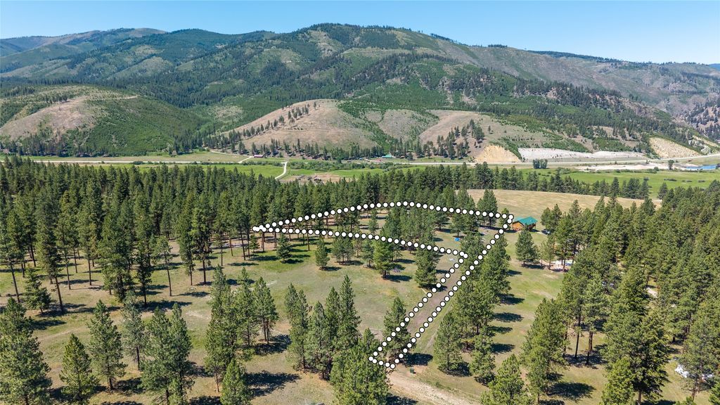 Photo of 404 Reimel Loop, Sula, MT 59871 (MLS # 30052241)