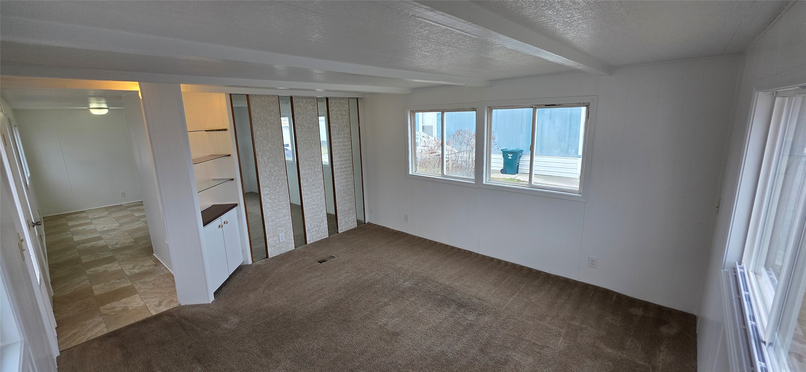 1805 Joslyn Street 327