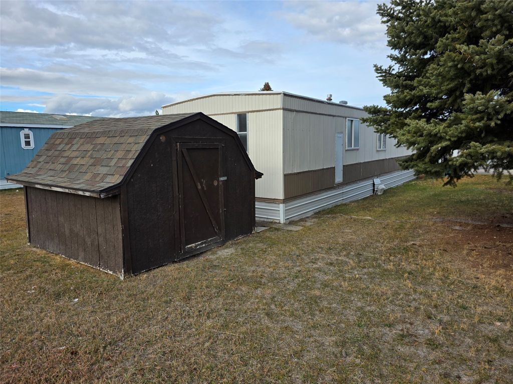 Photo of 1805 Joslyn Street #327, Helena, MT 59601 (MLS # 30061257)