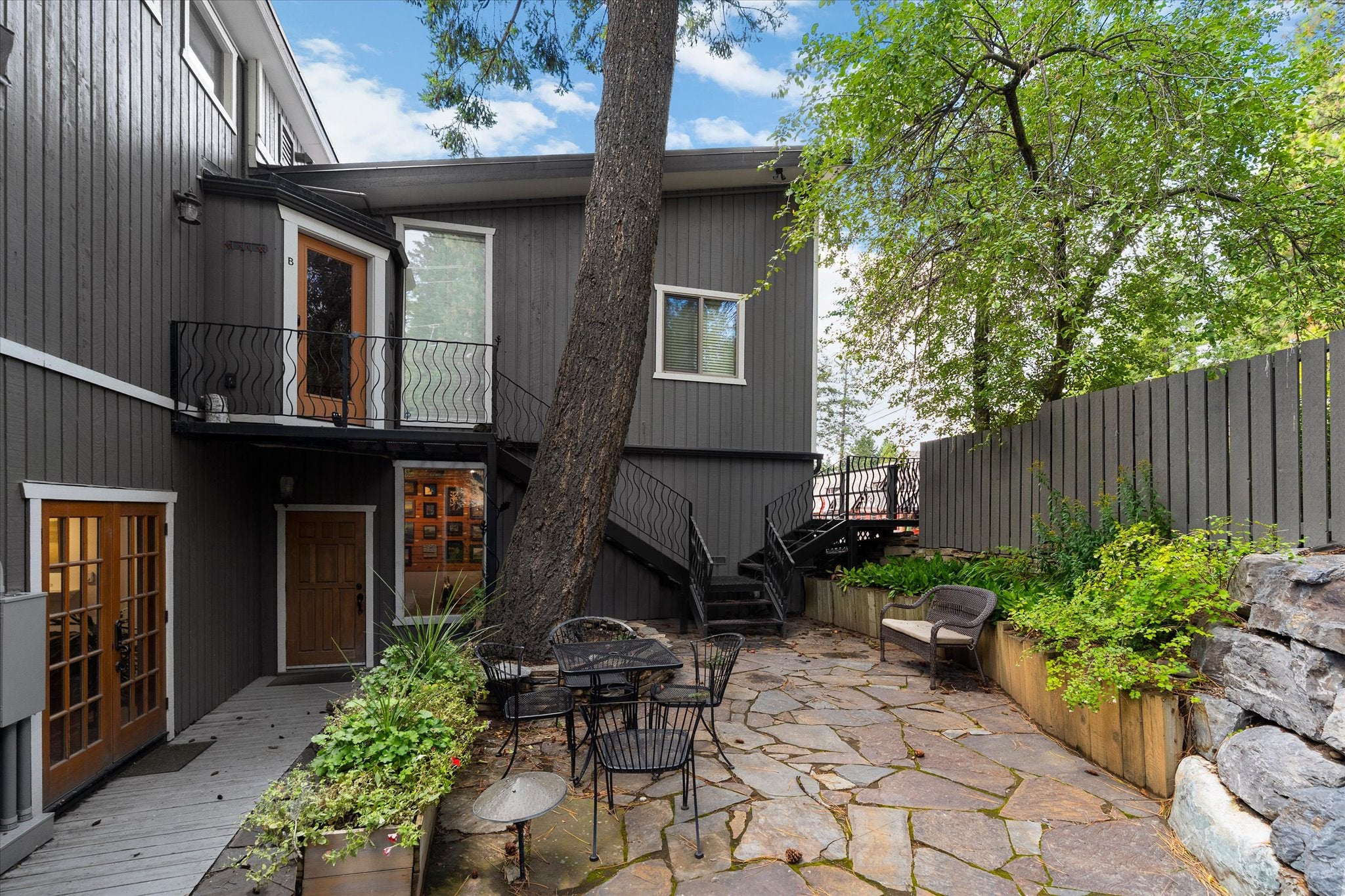 575 B Electric Avenue
