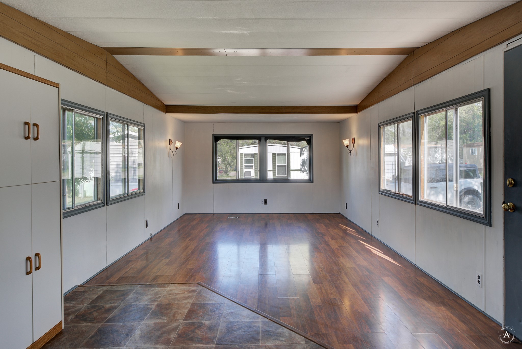 Helena, Montana 59601, United States, 2 Bedrooms Bedrooms, ,1 BathroomBathrooms,Residential,Pending,55138