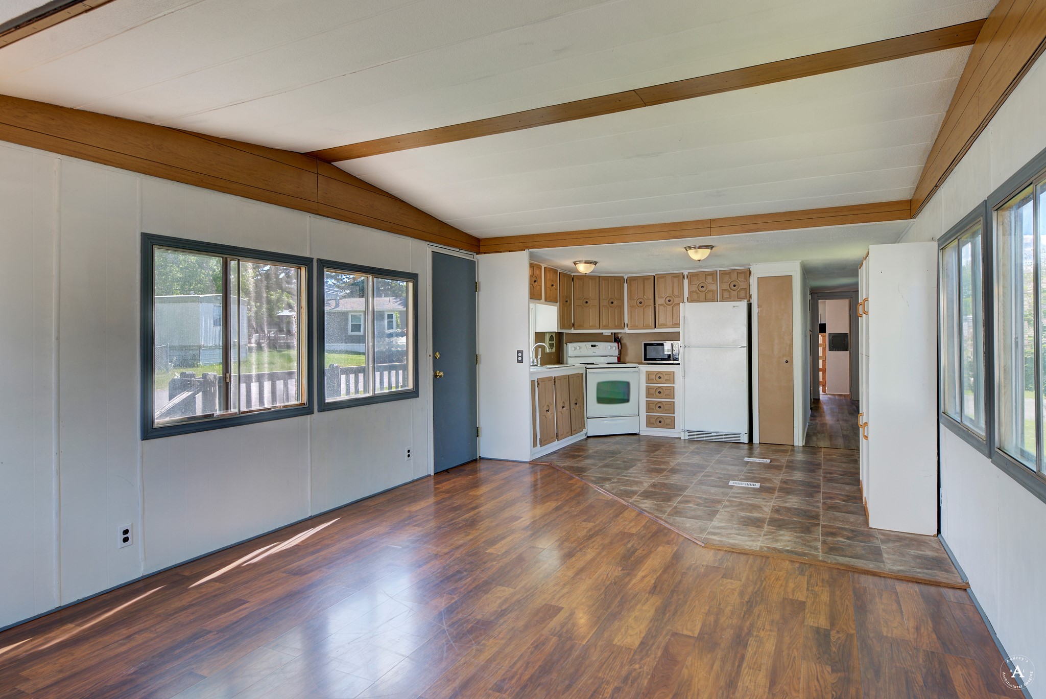 Helena, Montana 59601, United States, 2 Bedrooms Bedrooms, ,1 BathroomBathrooms,Residential,Pending,55138