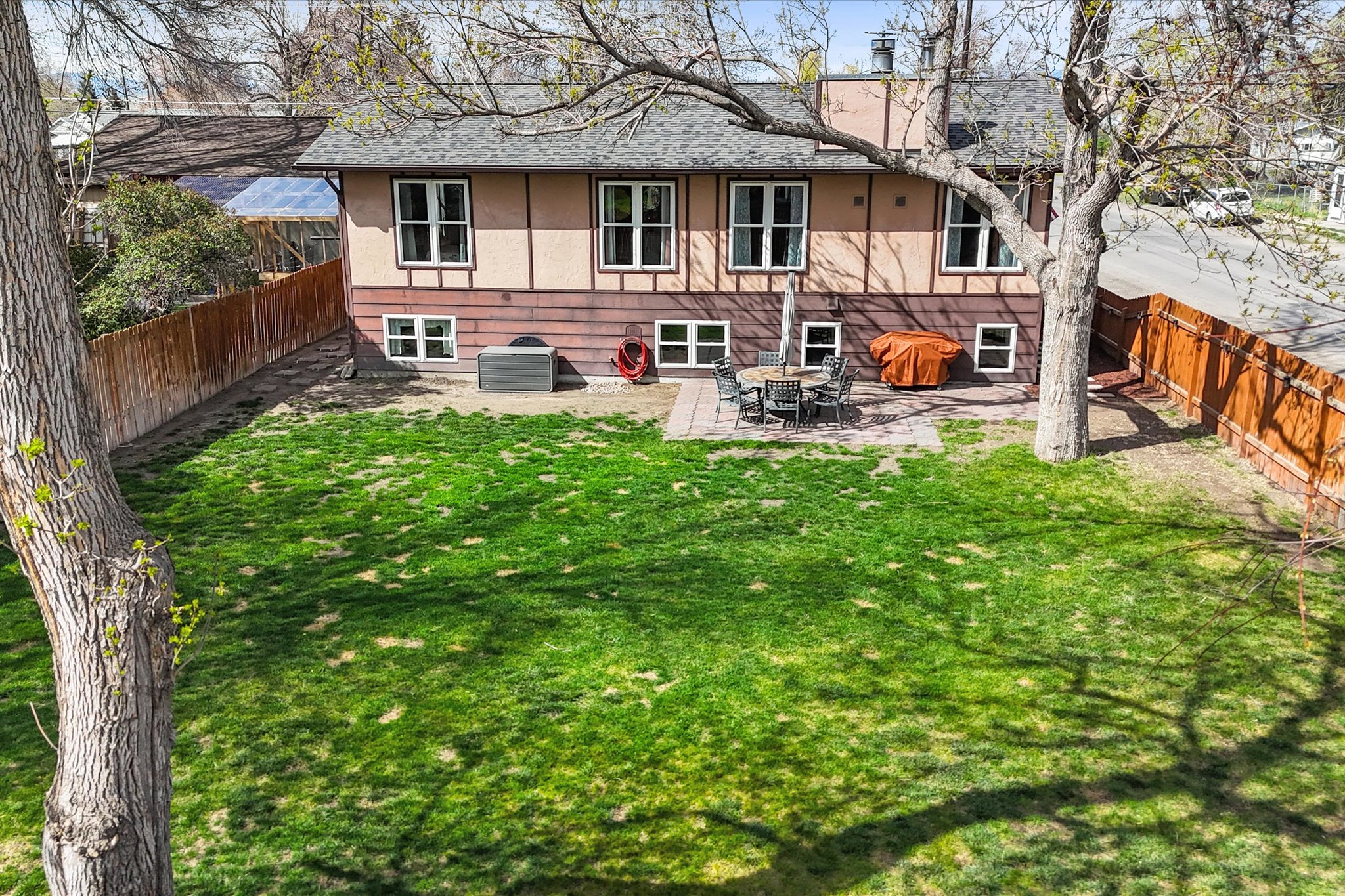 100 N Thurman Avenue