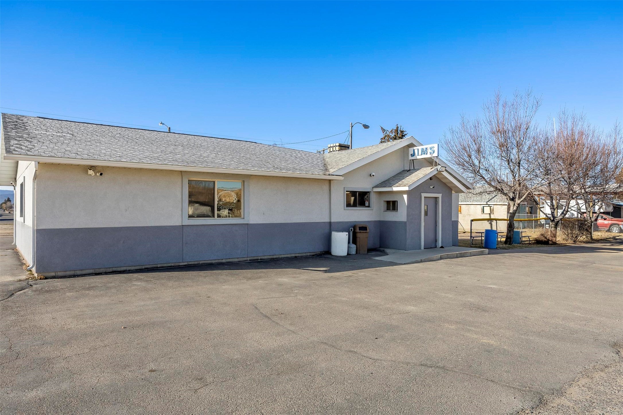 2740 Elm Street