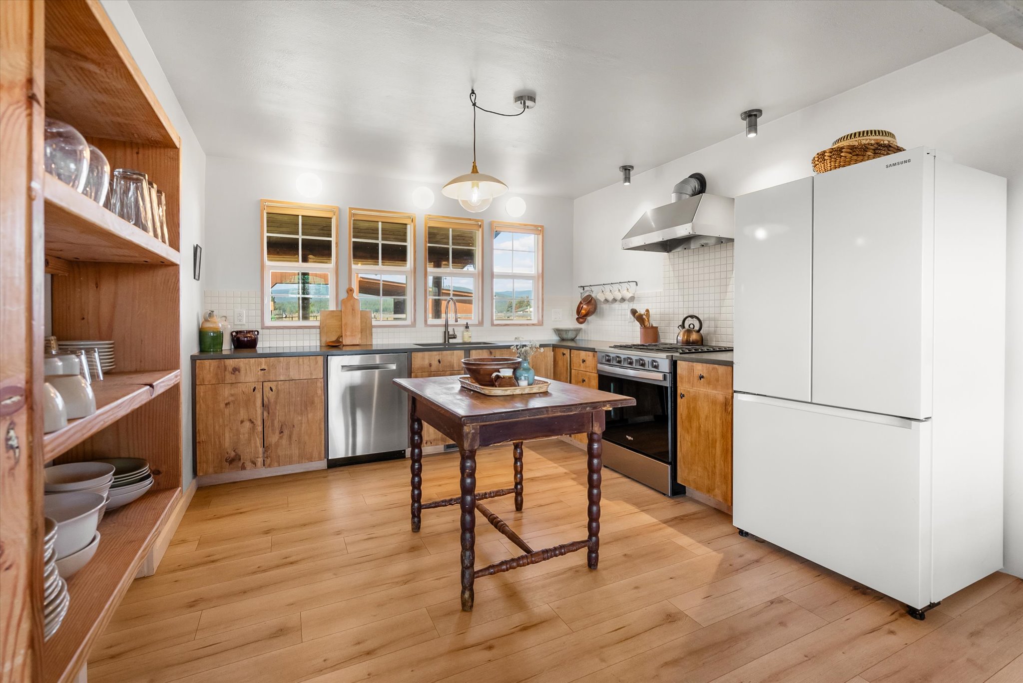 246 Coclet Lane