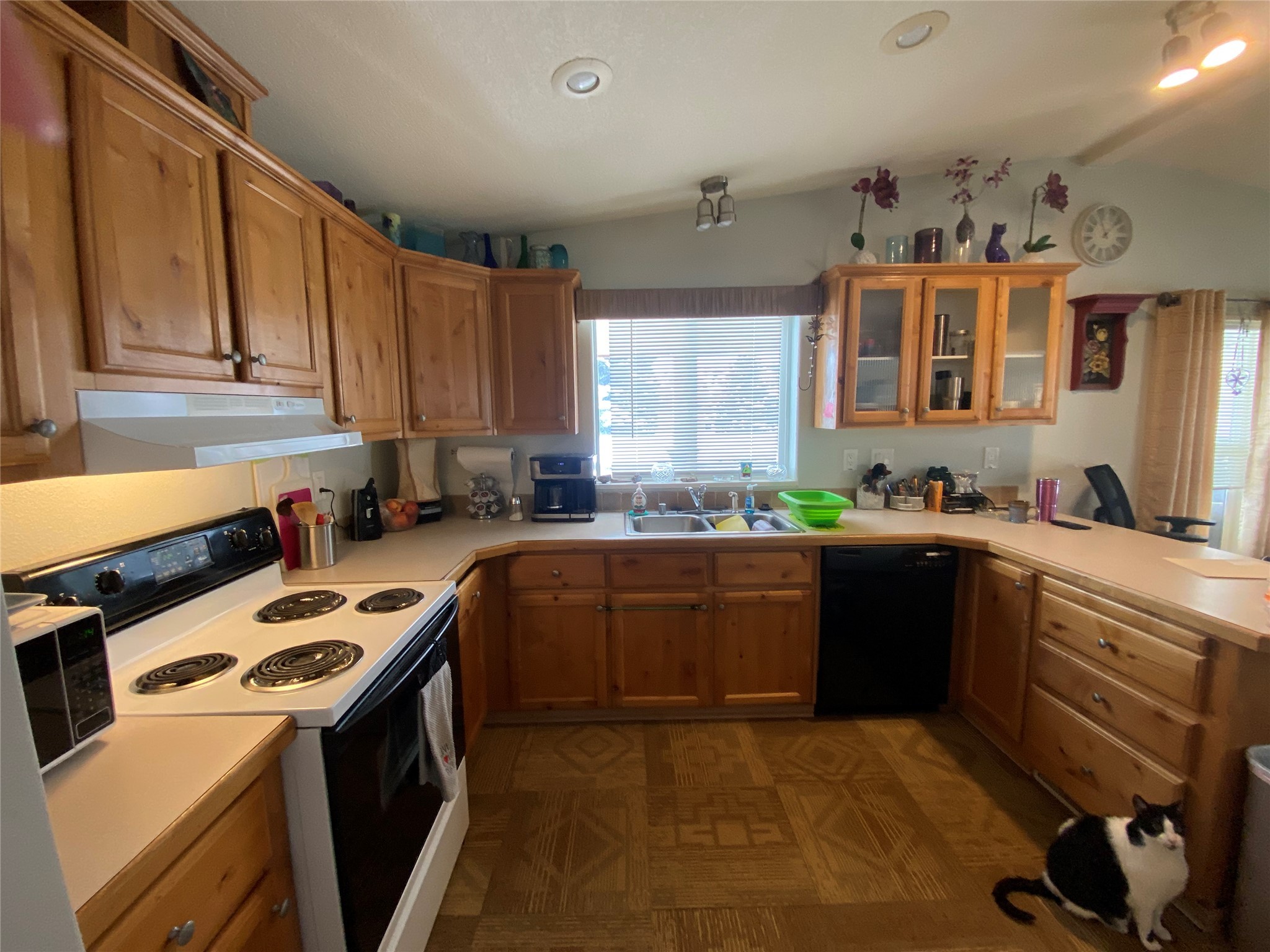 12863 Agate Drive