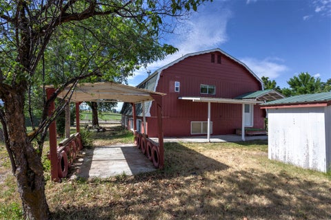 Tiny photo for 584 Bailey Lane, Corvallis, MT 59828 (MLS # 30073962)