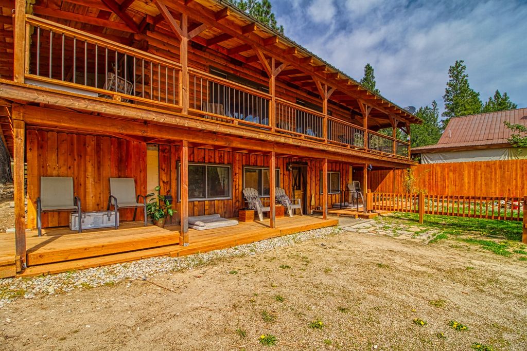 Photo of 456 Blue Jay Lane, Hamilton, MT 59840 (MLS # 30049473)