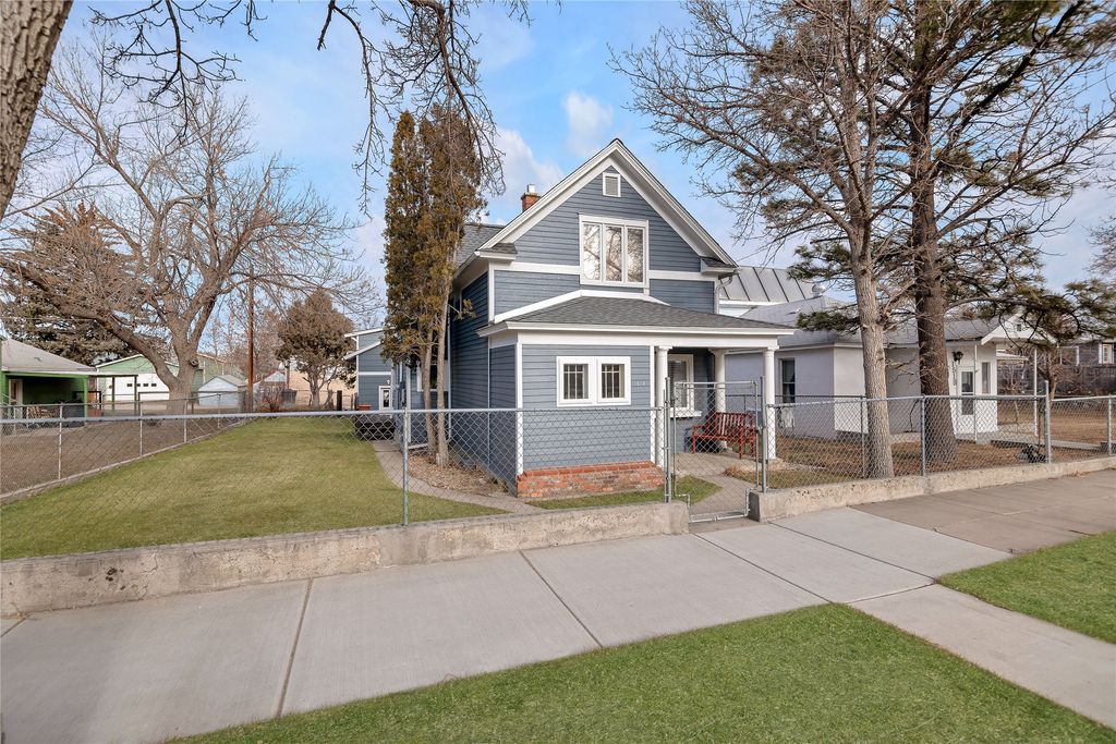Photo of 1514 Boulder Avenue, Helena, MT 59601 (MLS # 30064188)