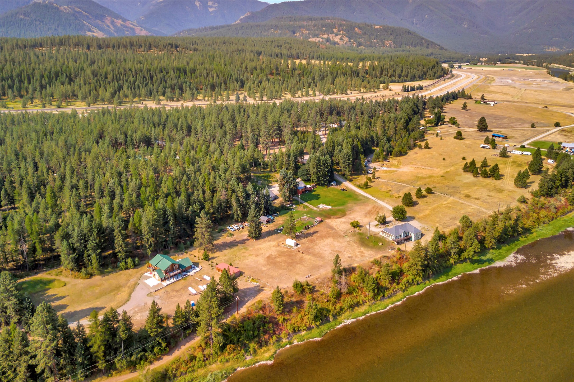 Superior, Montana 59872, United States, 5 Bedrooms Bedrooms, ,3 BathroomsBathrooms,Residential,Pending,49835