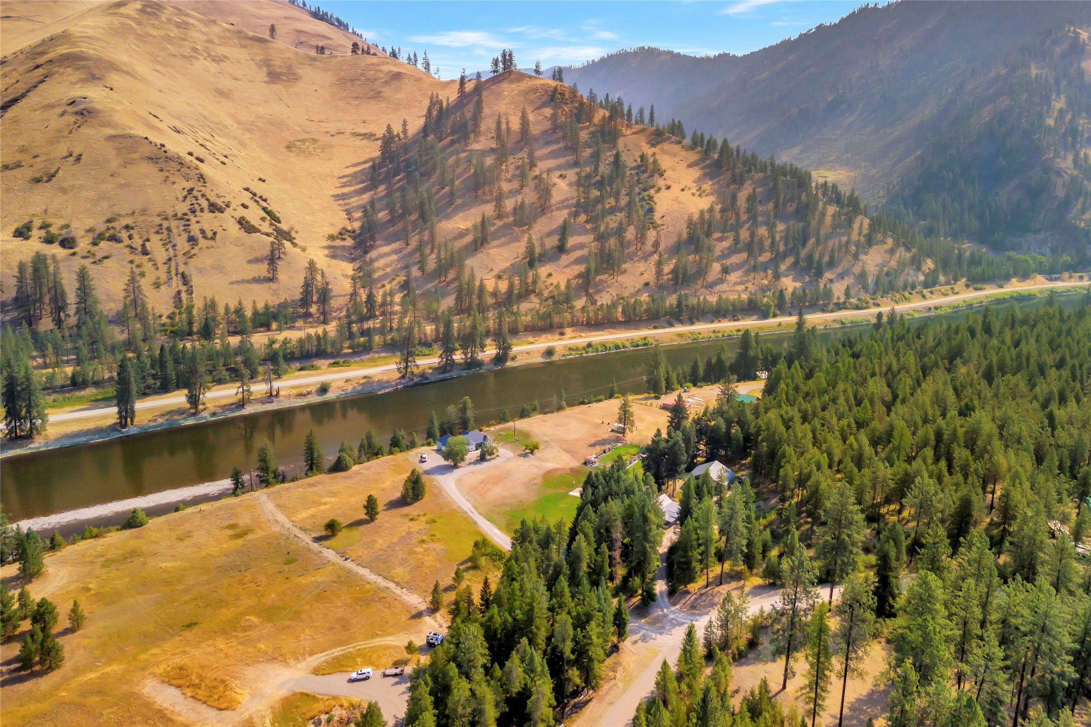 Superior, Montana 59872, United States, 5 Bedrooms Bedrooms, ,3 BathroomsBathrooms,Residential,Pending,49835