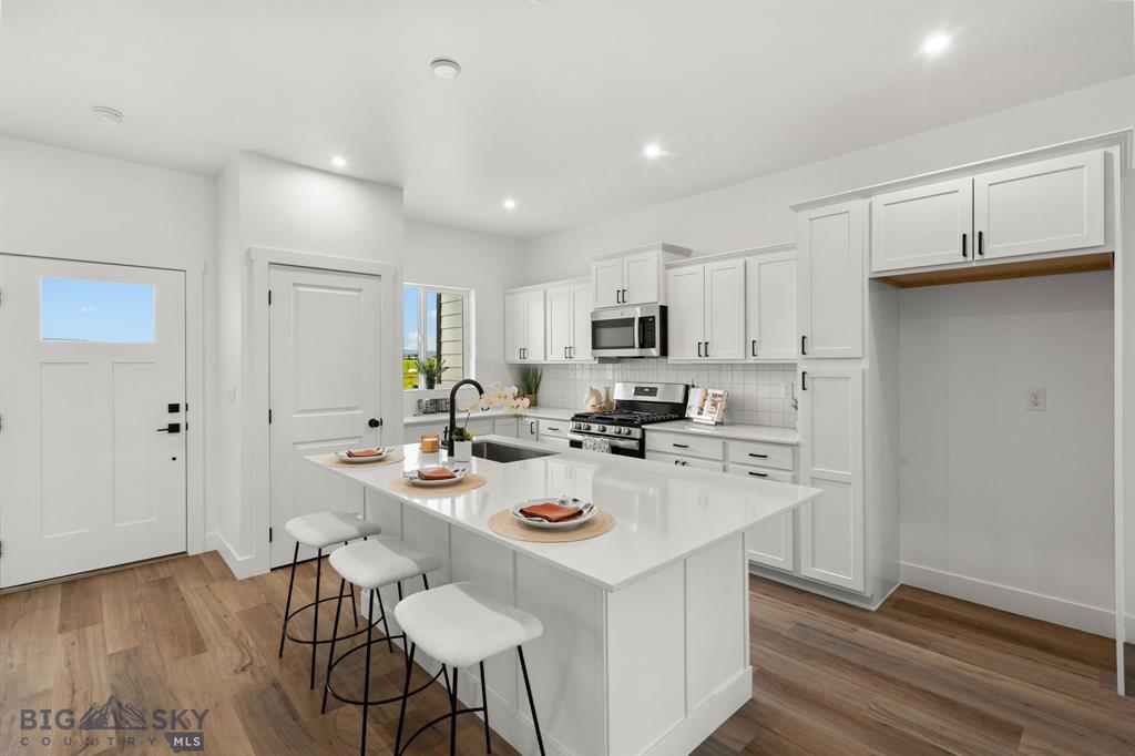 725 Spaniel Lane