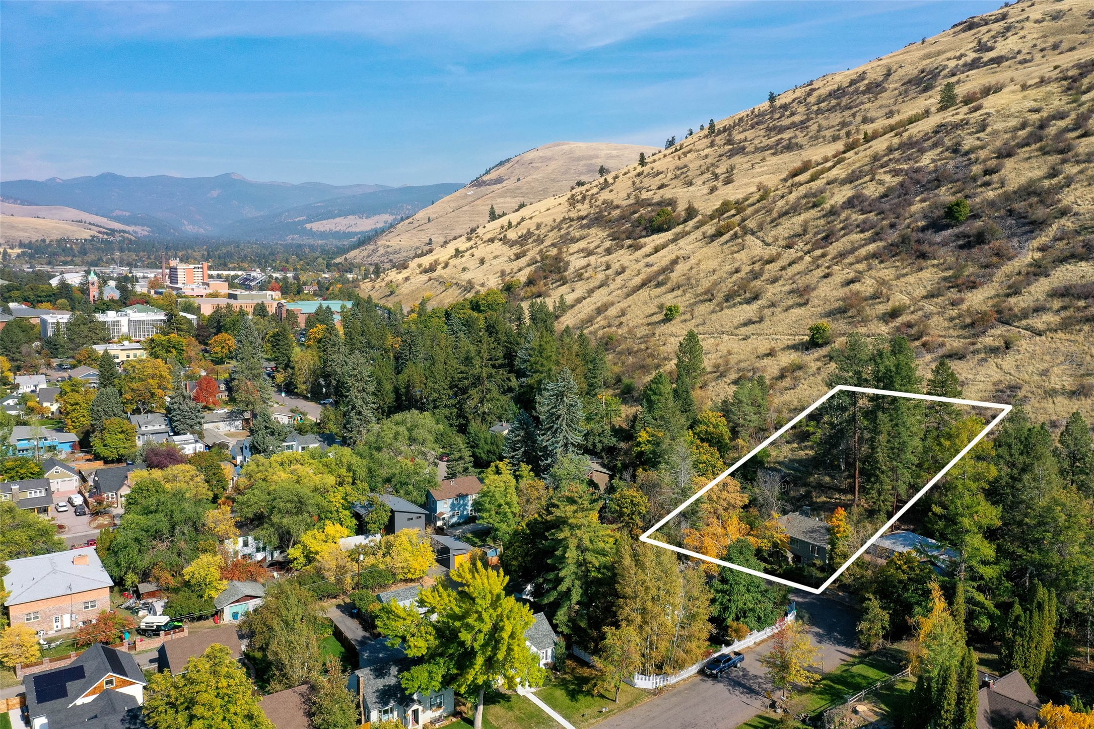 Missoula, Montana 59801, United States, 4 Bedrooms Bedrooms, ,2 BathroomsBathrooms,Residential,Pending,52360