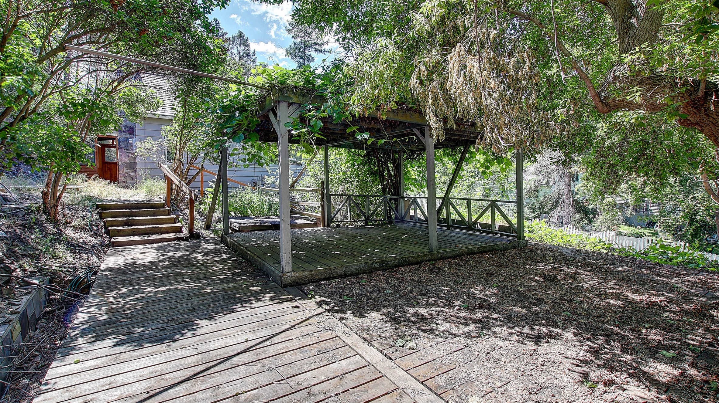 Missoula, Montana 59801, United States, 4 Bedrooms Bedrooms, ,2 BathroomsBathrooms,Residential,Pending,52360