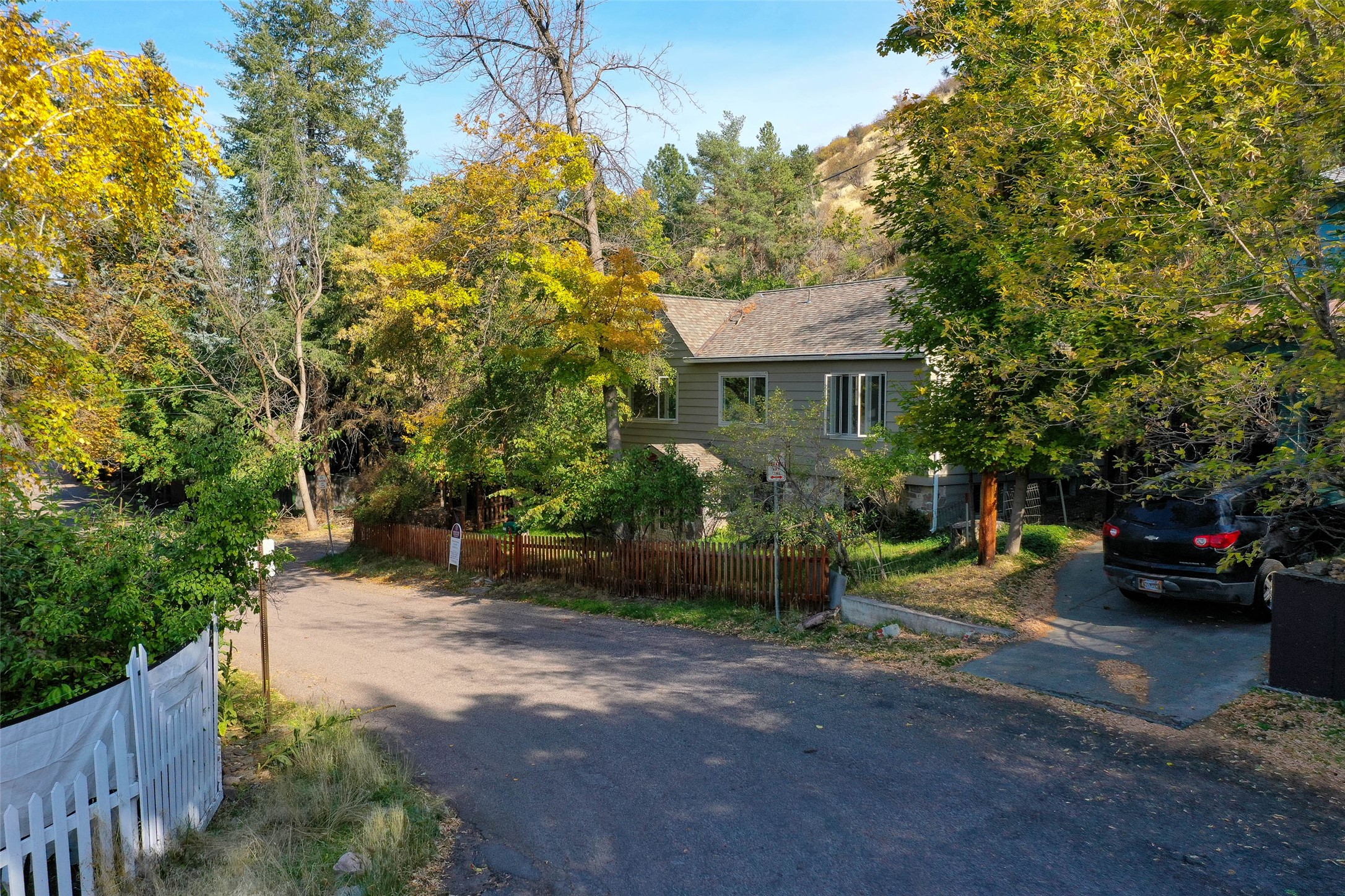 Missoula, Montana 59801, United States, 4 Bedrooms Bedrooms, ,2 BathroomsBathrooms,Residential,Pending,52360