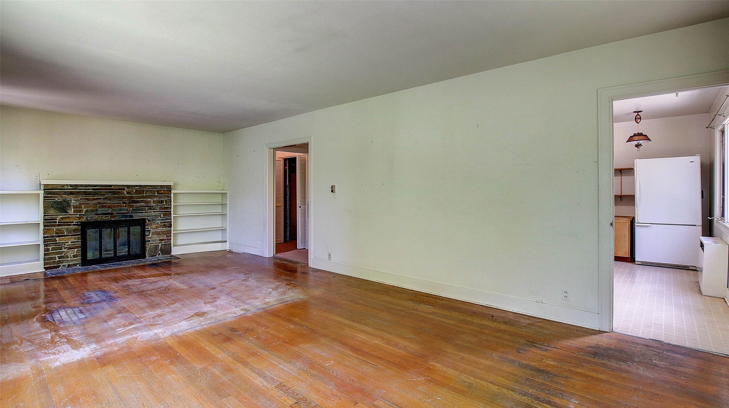 Missoula, Montana 59801, United States, 4 Bedrooms Bedrooms, ,2 BathroomsBathrooms,Residential,Pending,52360