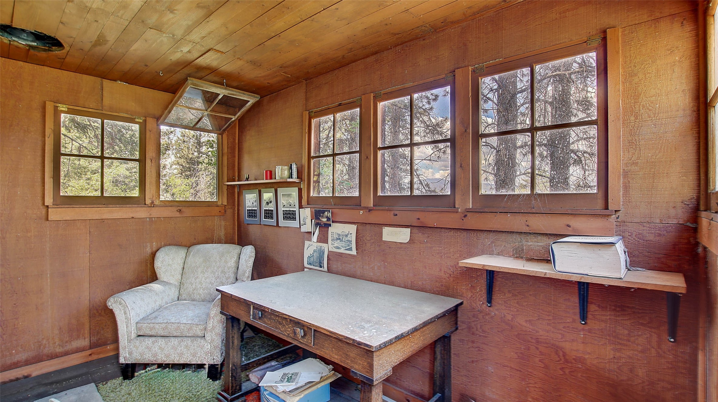 Missoula, Montana 59801, United States, 4 Bedrooms Bedrooms, ,2 BathroomsBathrooms,Residential,Pending,52360