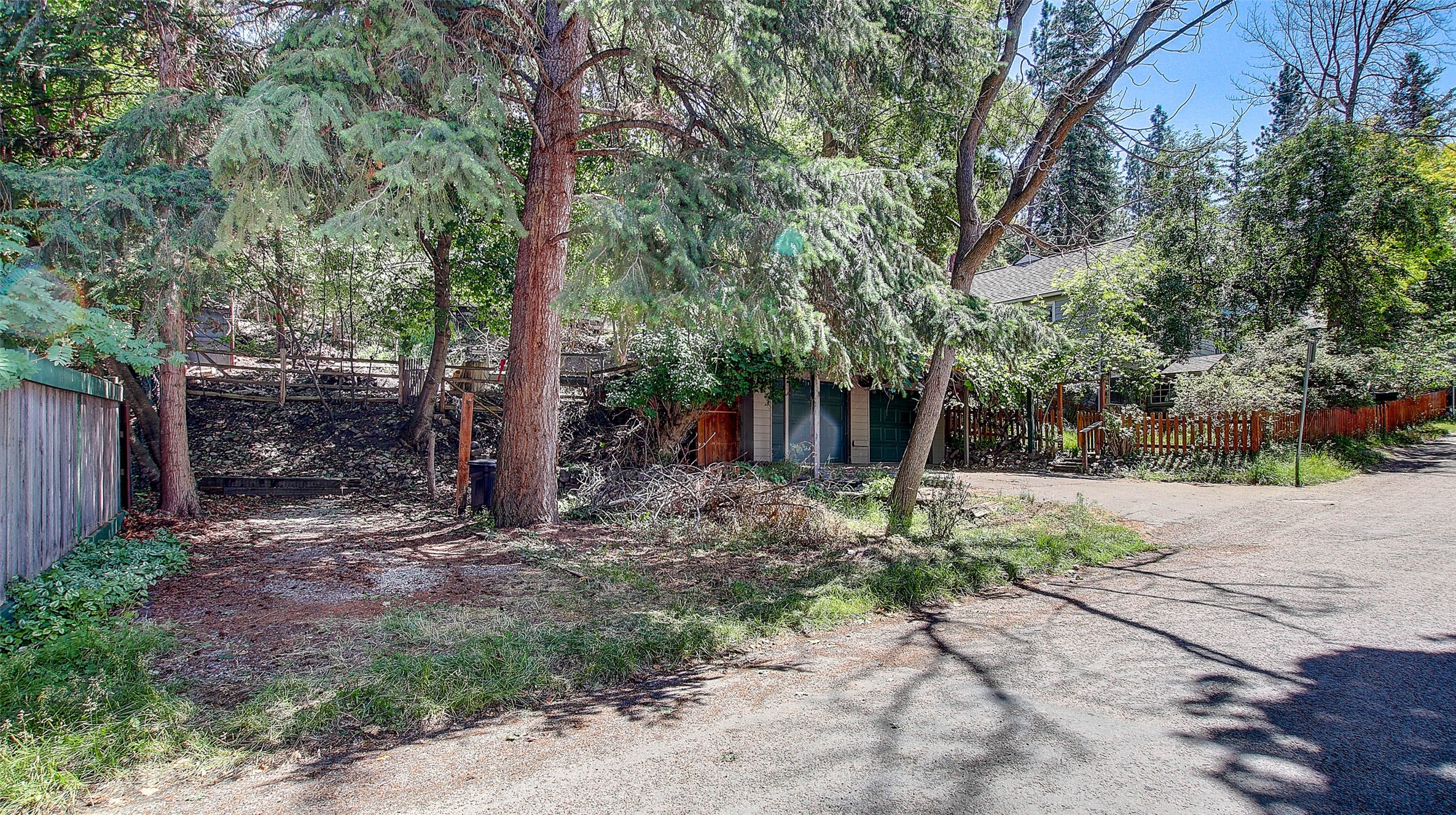 Missoula, Montana 59801, United States, 4 Bedrooms Bedrooms, ,2 BathroomsBathrooms,Residential,Pending,52360