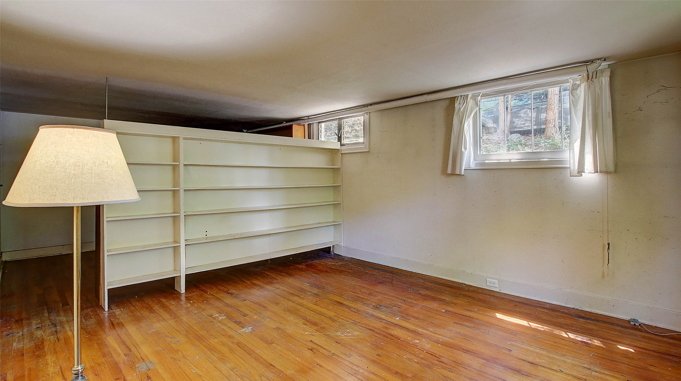 Missoula, Montana 59801, United States, 4 Bedrooms Bedrooms, ,2 BathroomsBathrooms,Residential,Pending,52360