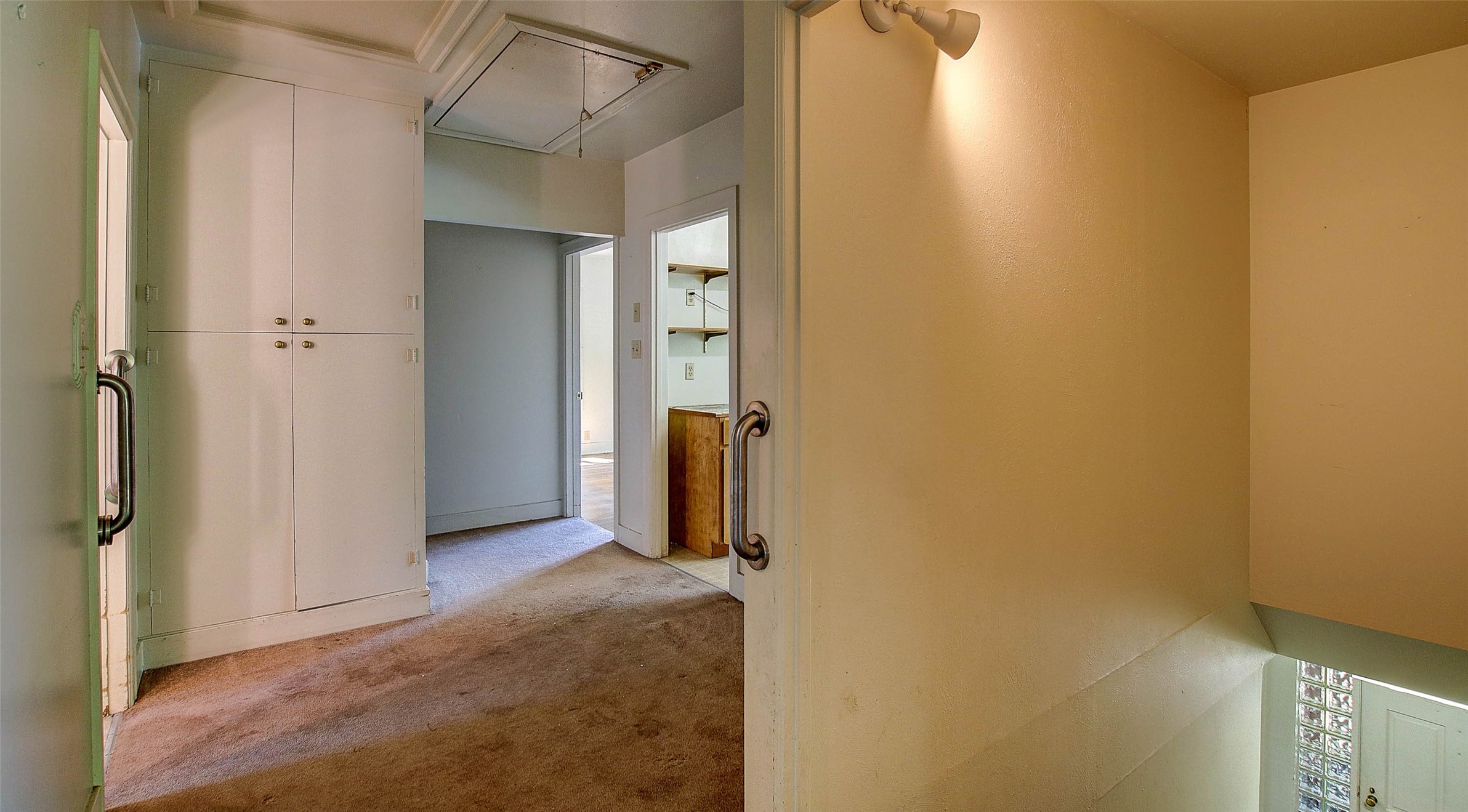 Missoula, Montana 59801, United States, 4 Bedrooms Bedrooms, ,2 BathroomsBathrooms,Residential,Pending,52360